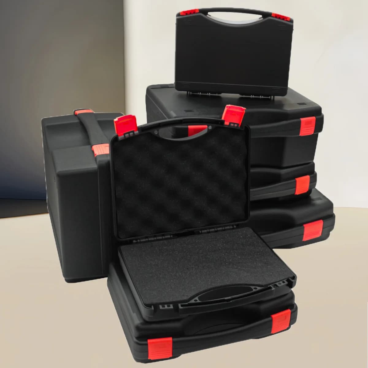 Cutie de depozitare din plastic, ușoară și portabilă, pentru scule și accesorii