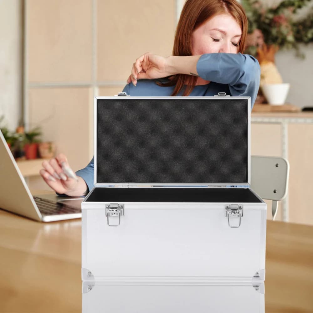 Carcasă portabilă de depozitare din aluminiu fără burete